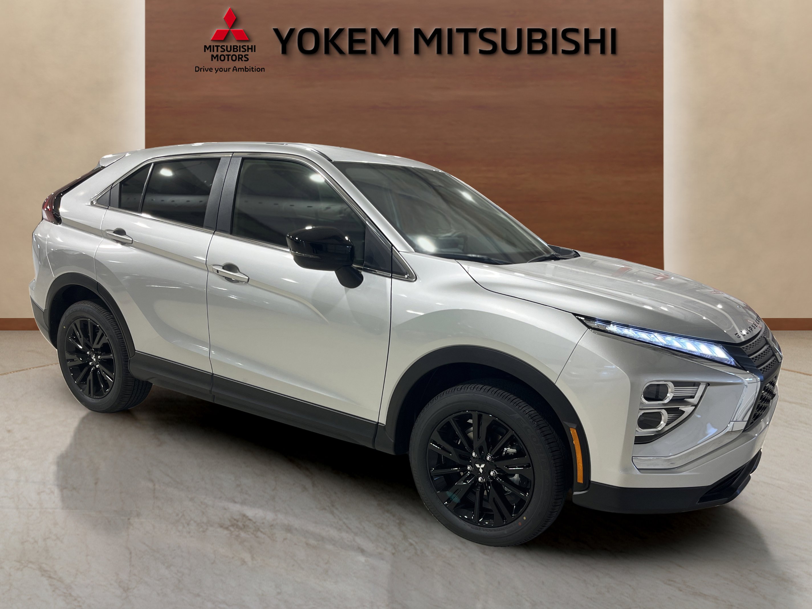 2025 Mitsubishi Eclipse Cross LE Ralliart photo 6
