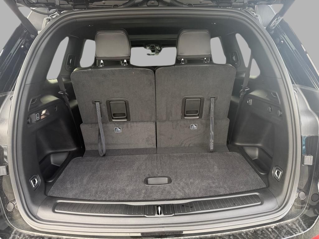 2025 Jeep Grand Cherokee Laredo Altitude photo 22