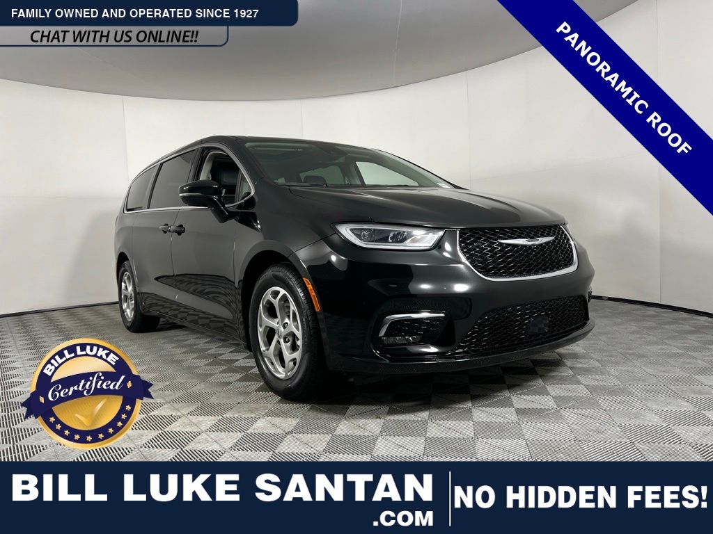 2024 Chrysler Pacifica Limited's photo