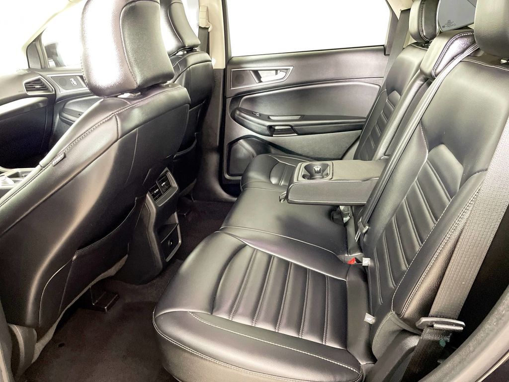 2023 Ford Edge SEL photo 21