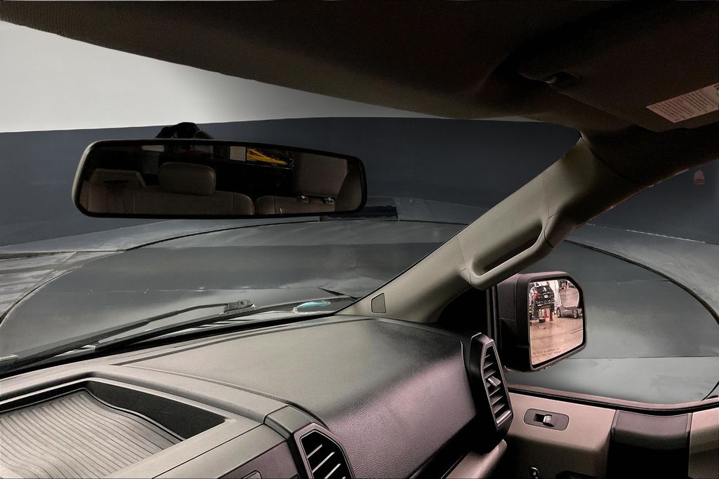 2016 Ford F-150 XL photo 21