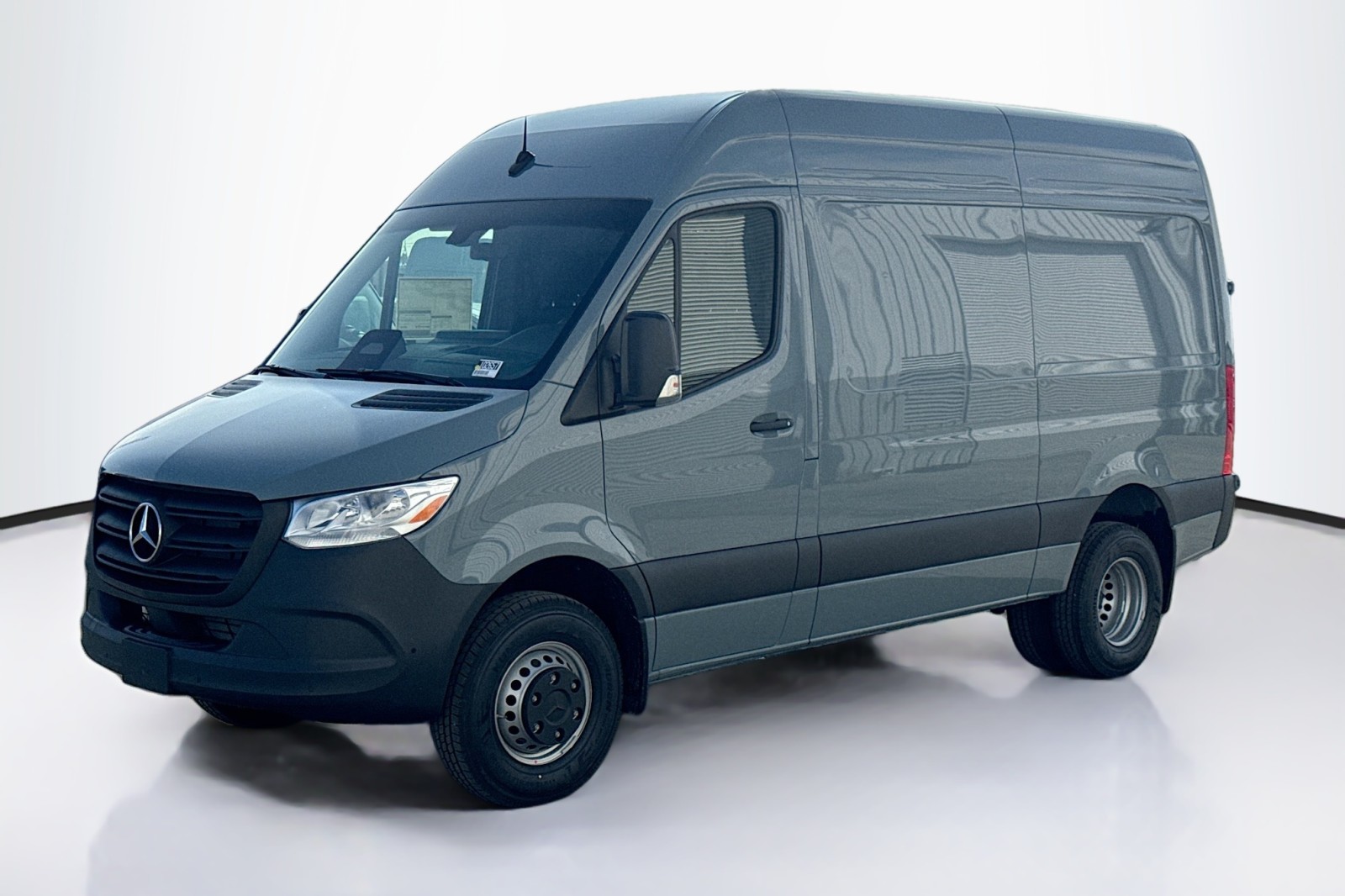 2026 Mercedes-Benz Sprinter Cargo Van Base's photo