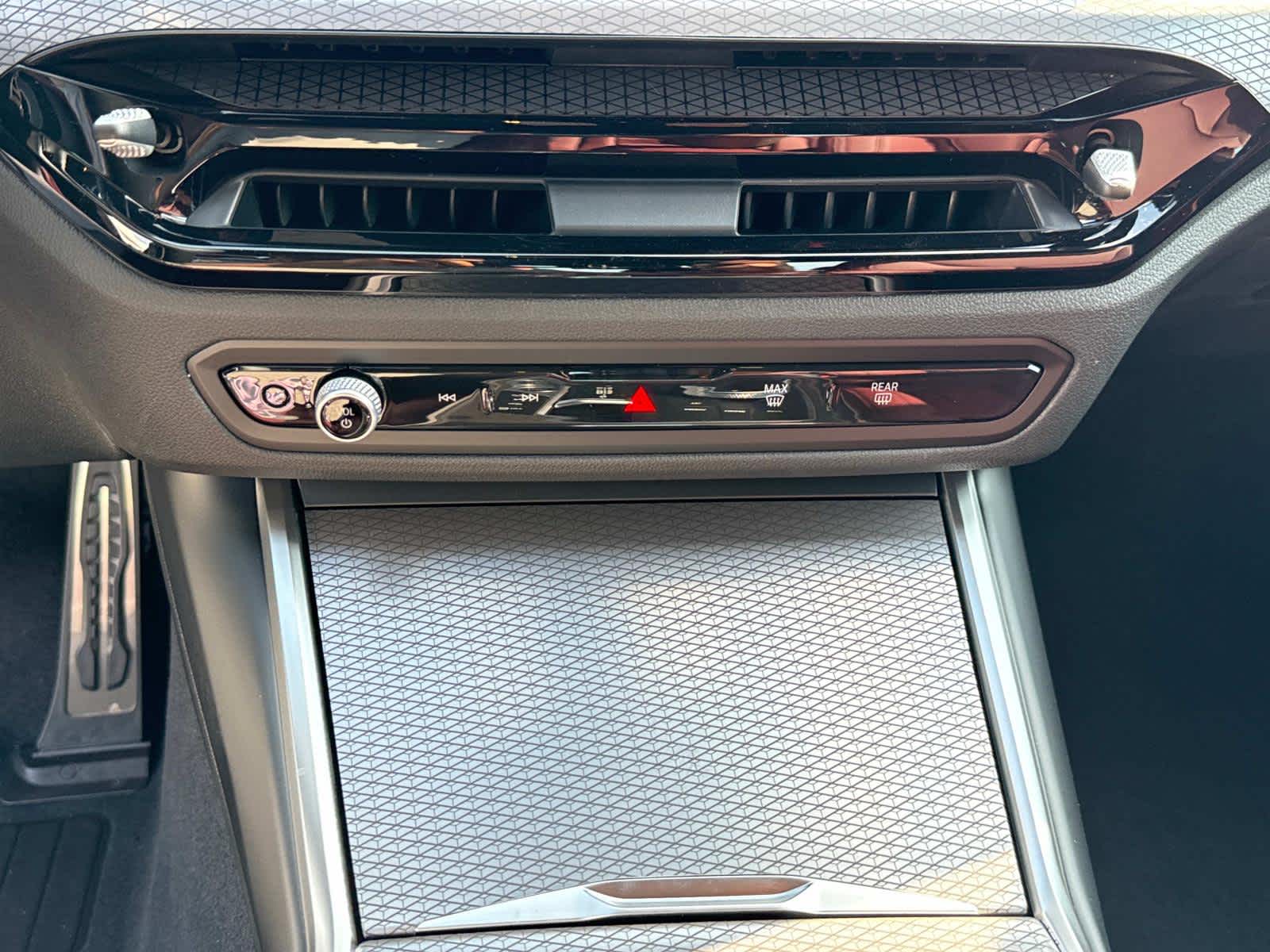 2025 Bmw 330i xDrive photo 19