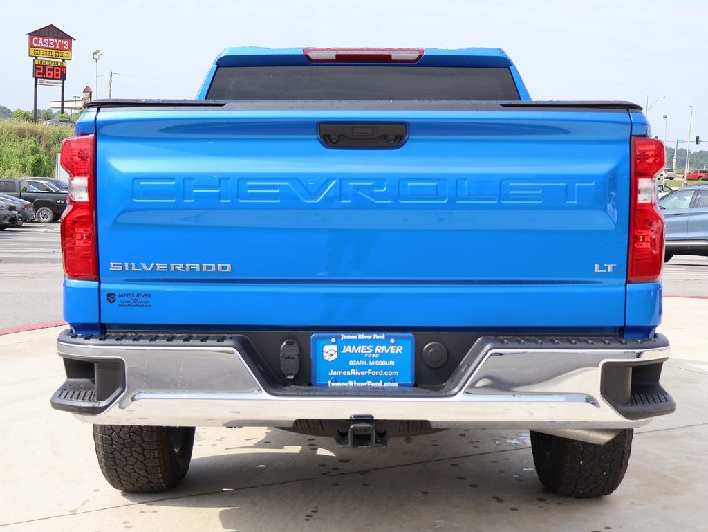 2025 Chevrolet Silverado 1500 LT photo 4