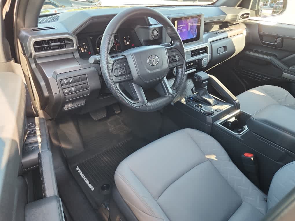2025 Toyota Tacoma SR5 Double Cab photo 9