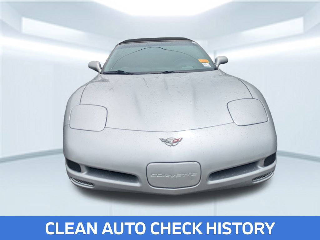 Used 2003 Chevrolet Corvette Base with VIN 1G1YY32G935103909 for sale in Milton, FL