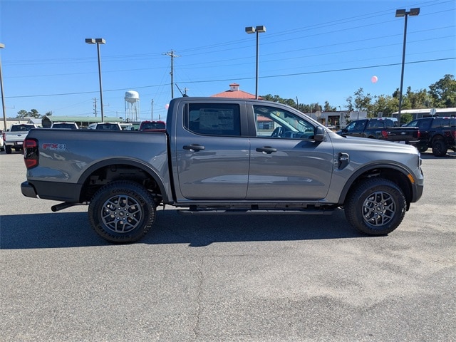 2025 Ford Ranger XLT photo 3
