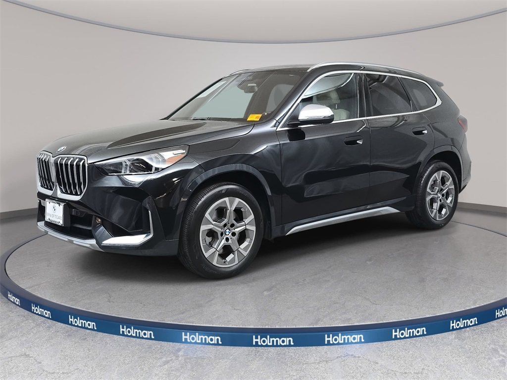 2024 BMW X1 28i's photo