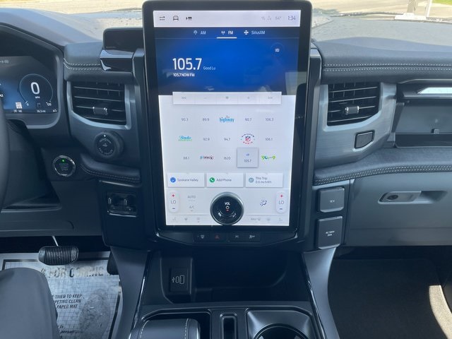 2025 Ford F-150 Lightning photo 20