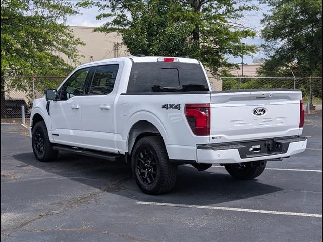 2025 Ford F-150 XLT photo 4