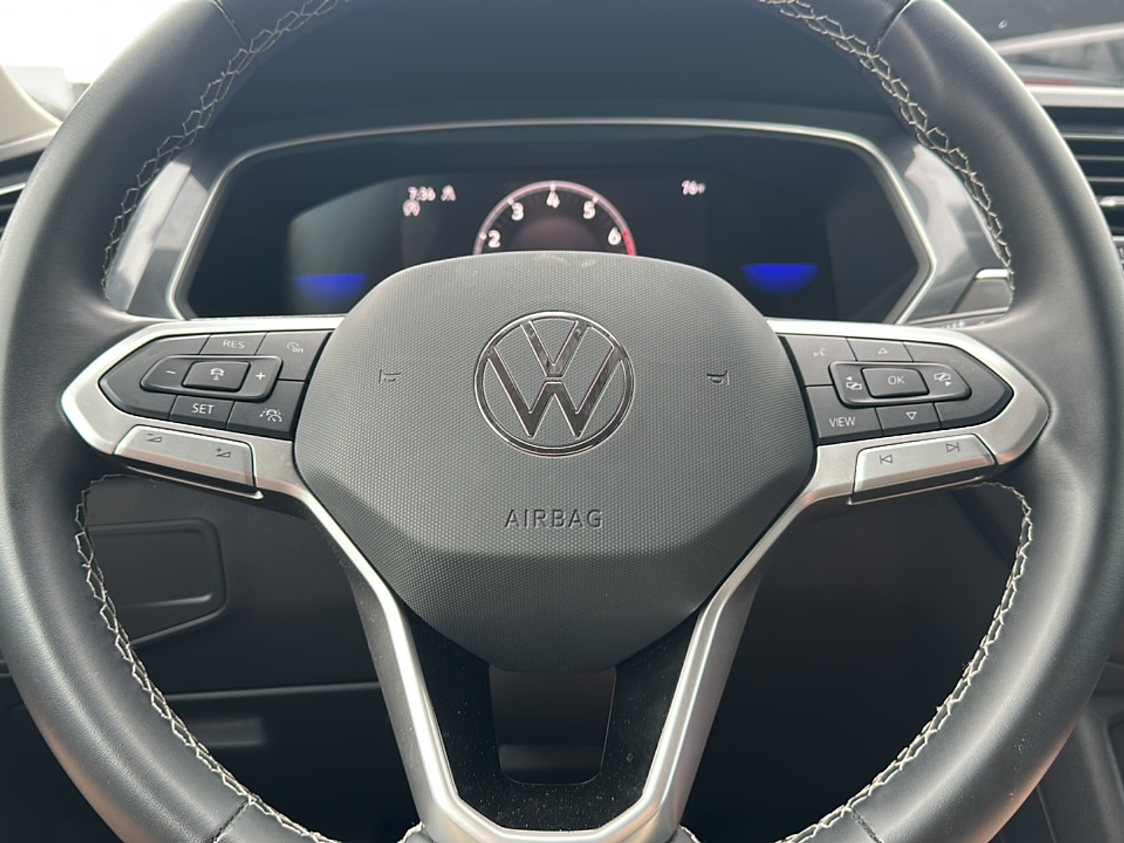 2024 Volkswagen Tiguan SE Wolfsburg Edition photo 14