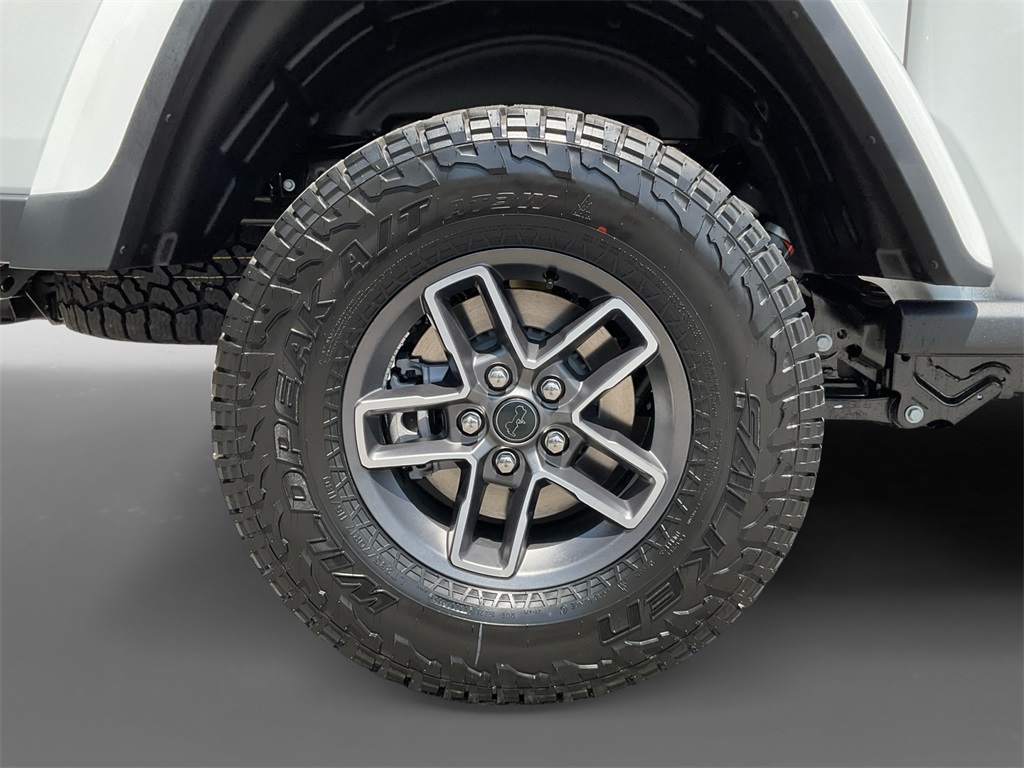 2025 Jeep Gladiator Mojave photo 14