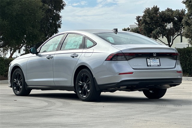 2025 Honda Accord SE photo 5