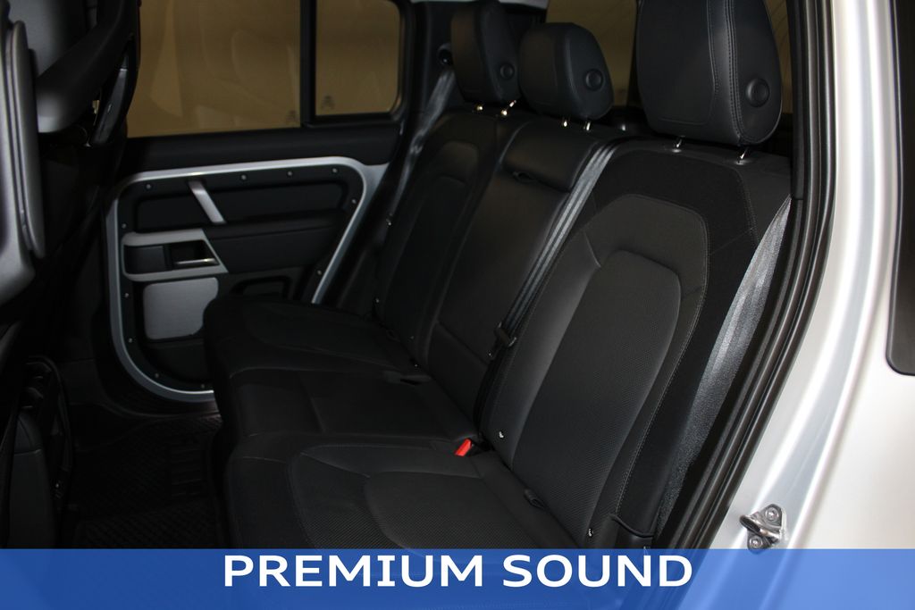 2023 Land Rover Defender 110 X-Dynamic SE photo 12