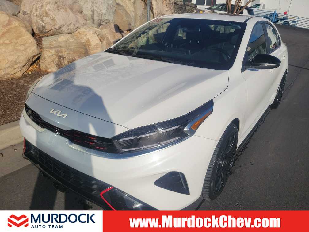 2022 Kia FORTE GT's photo