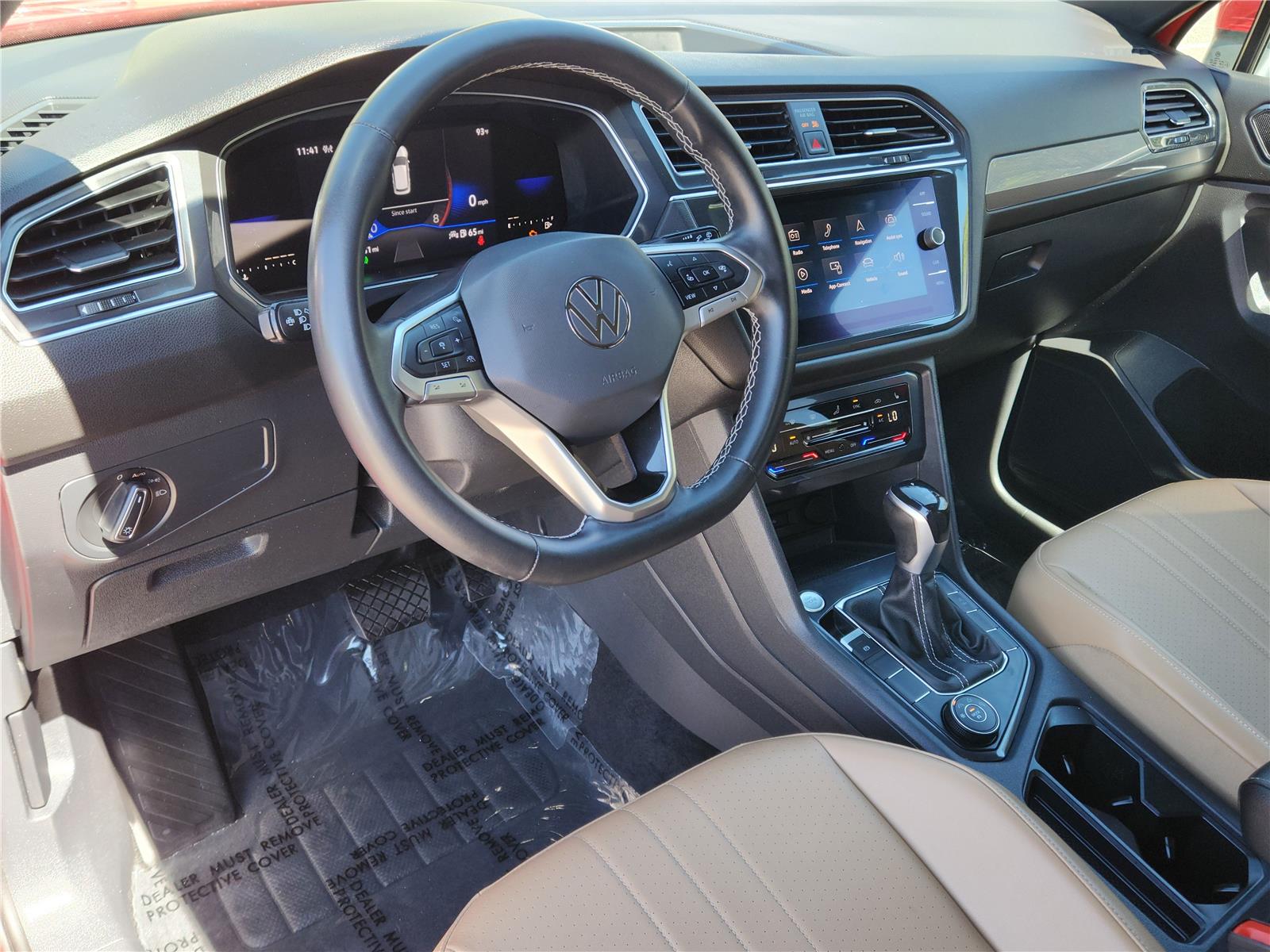 2022 Volkswagen Tiguan SE photo 9