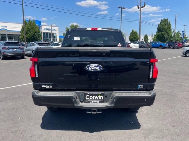 2025 Ford F-150 Lightning photo 16