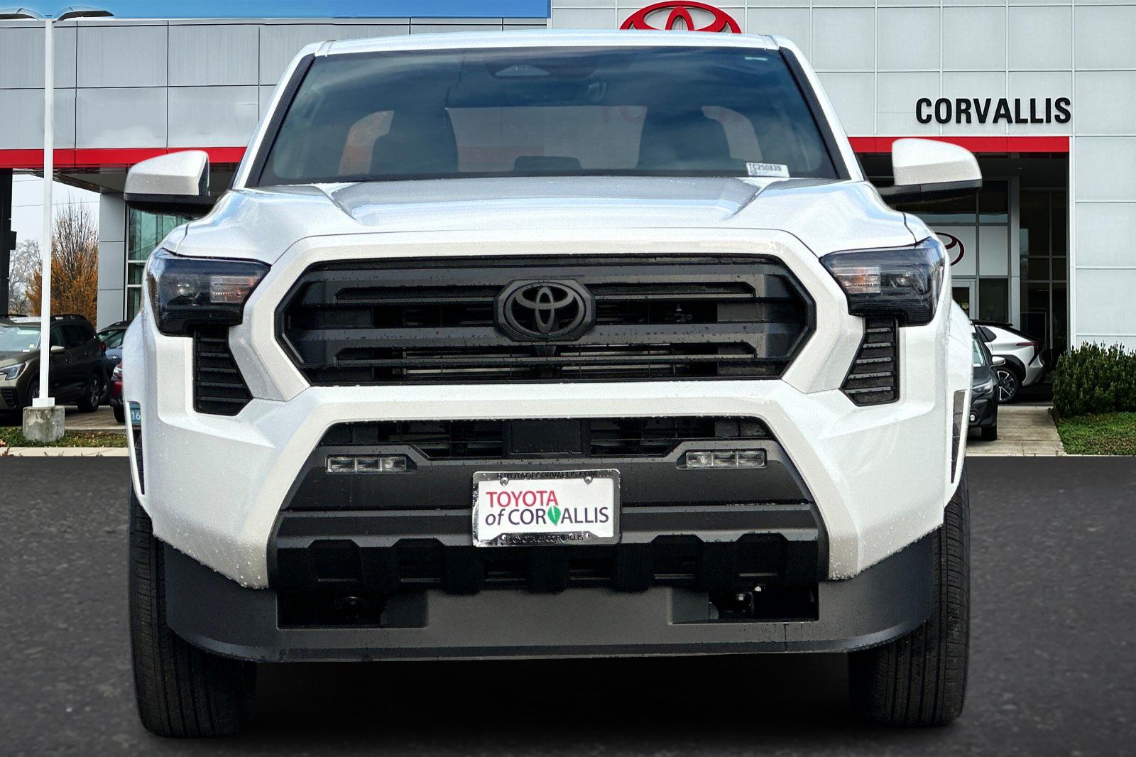 2025 Toyota Tacoma SR5 Double Cab photo 2