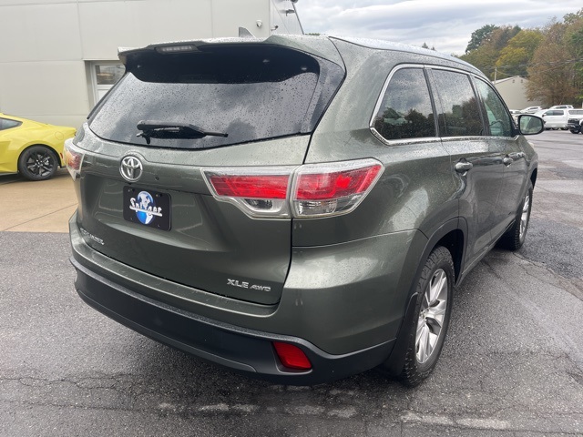 2015 Toyota Highlander XLE photo 4