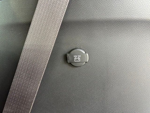 2023 Chrysler Pacifica Hybrid Pinnacle photo 9
