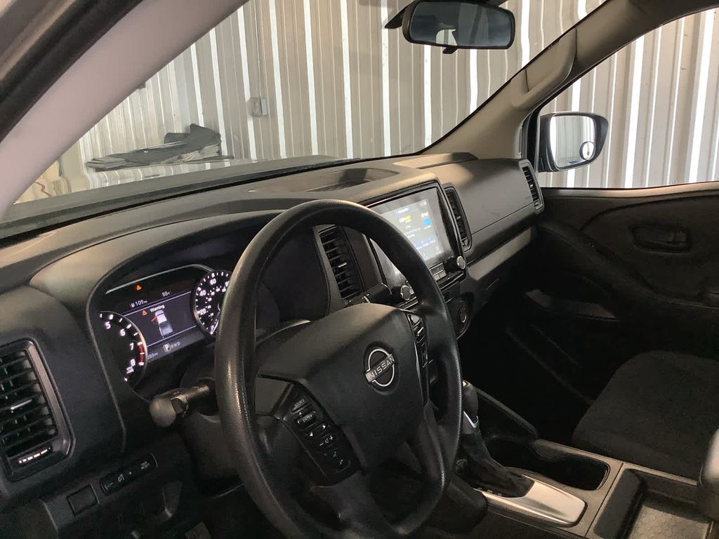 2022 Nissan Frontier S photo 24