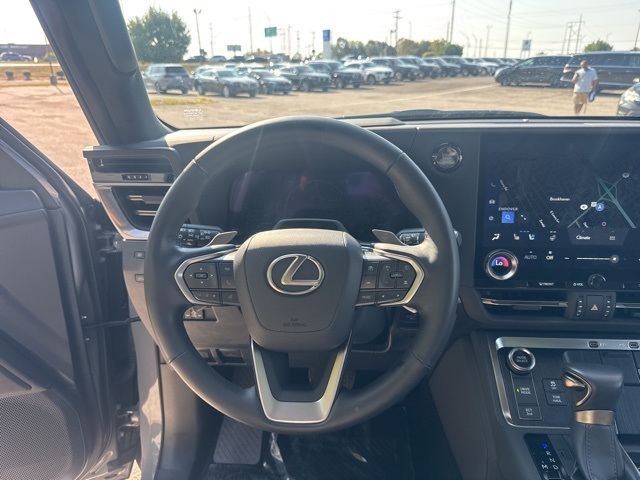 2024 Lexus GX 550 Luxury photo 13
