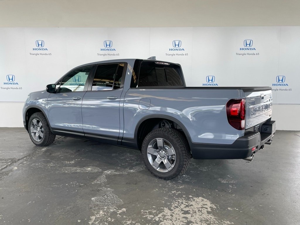 2025 Honda Ridgeline TrailSport photo 4