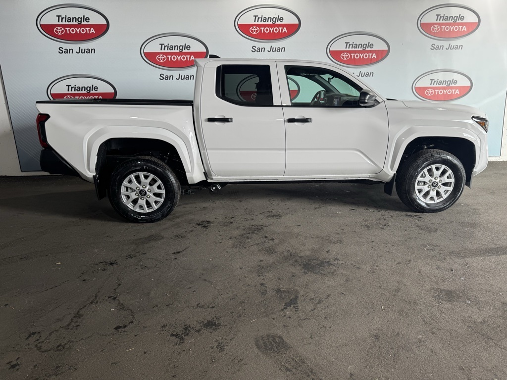 2025 Toyota Tacoma SR photo 3