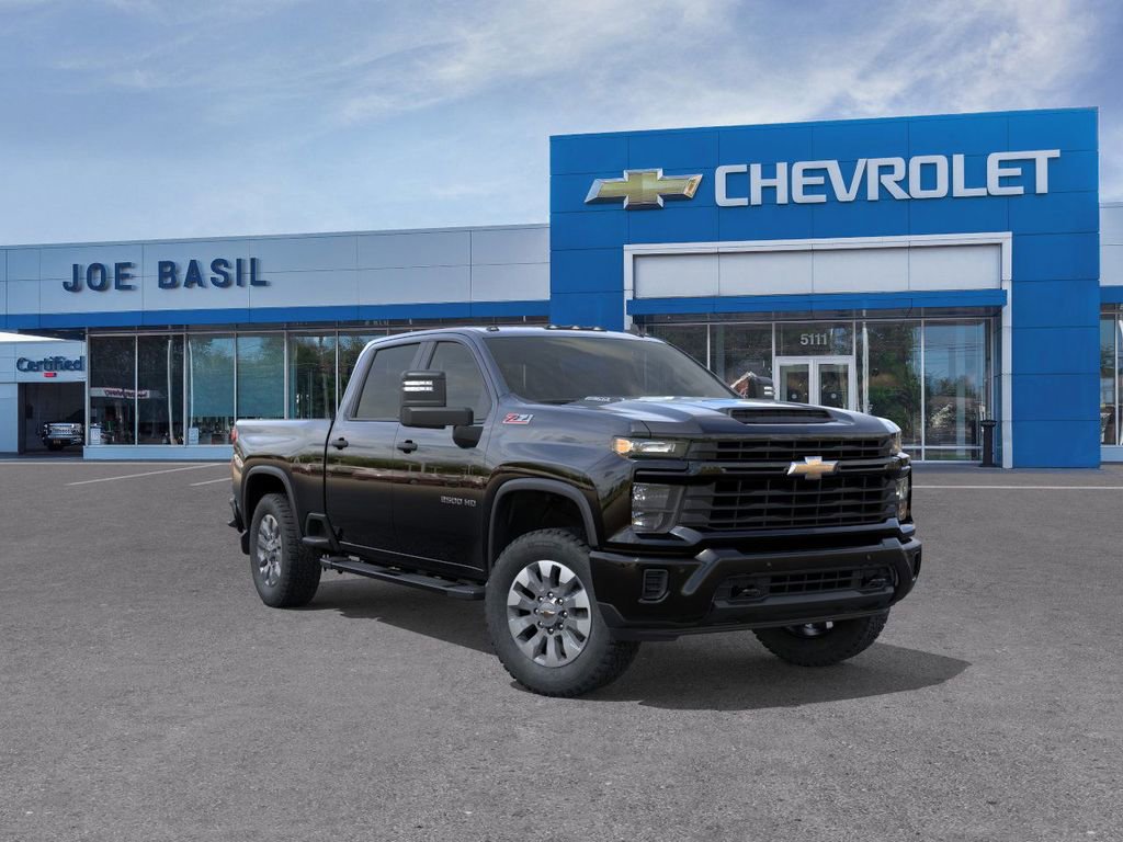 2026 Chevrolet Silverado 2500HD Custom's photo