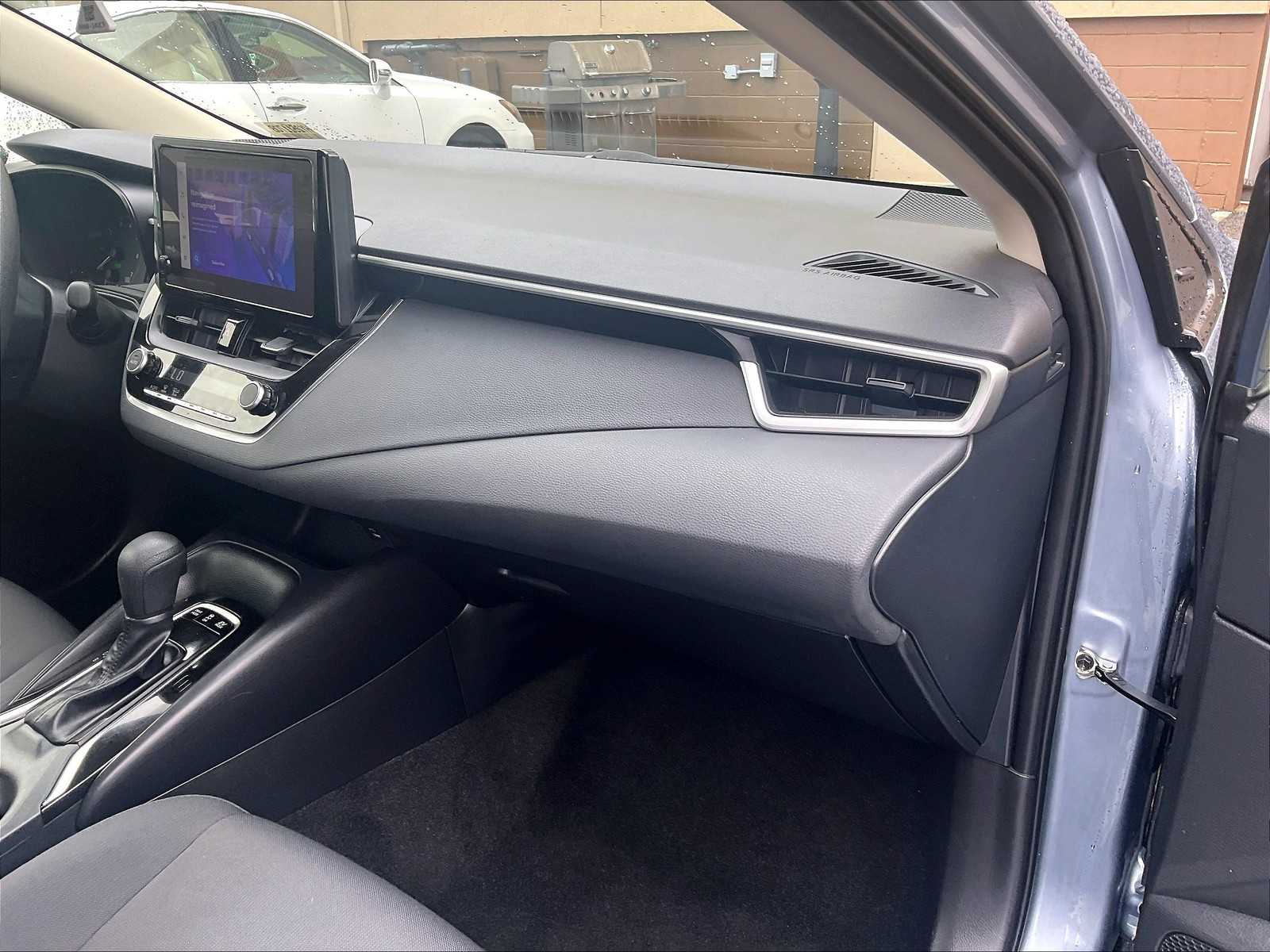2023 Toyota Corolla Hybrid LE photo 13