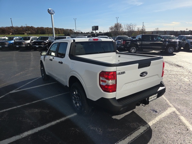 2025 Ford Maverick XLT photo 2
