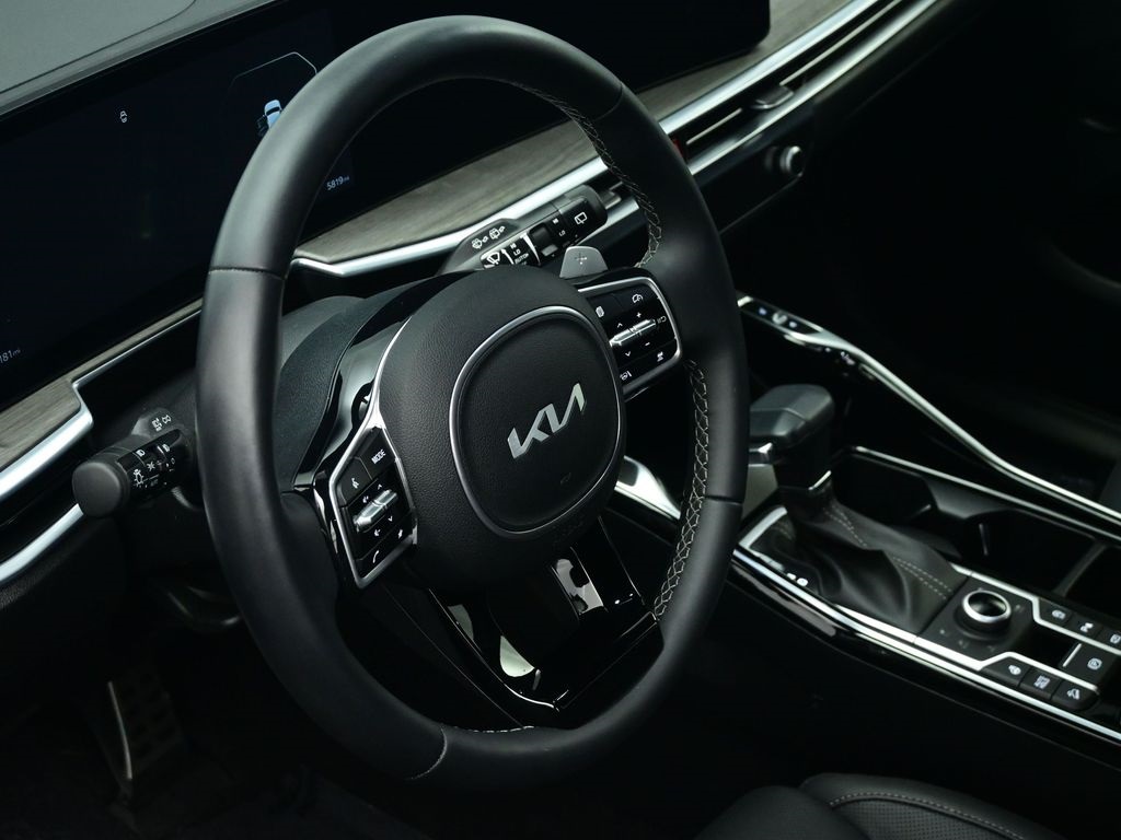 2025 Kia Sorento X-Pro SX Prestige photo 17