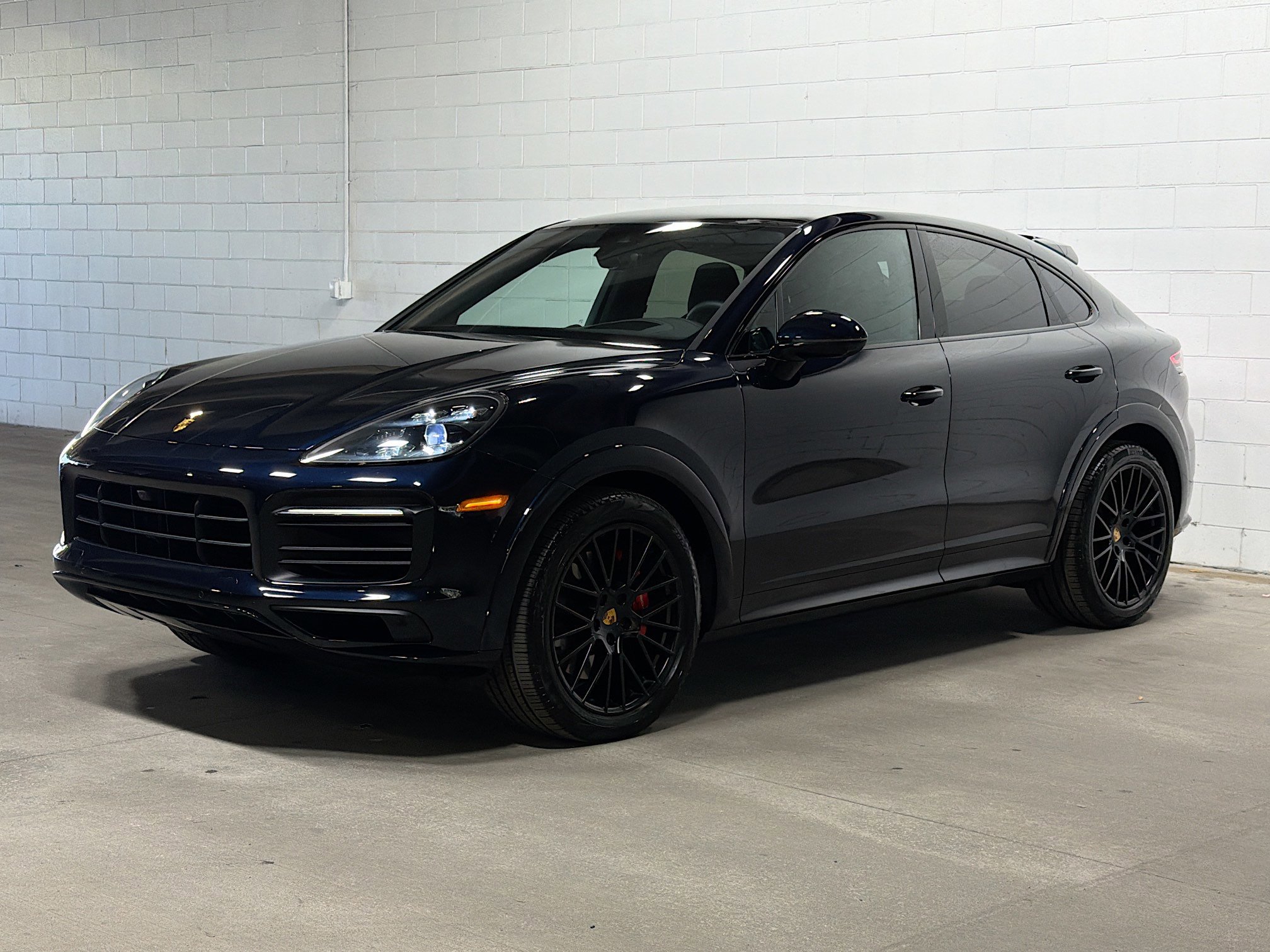 2023 Porsche Cayenne Coup GTS's photo