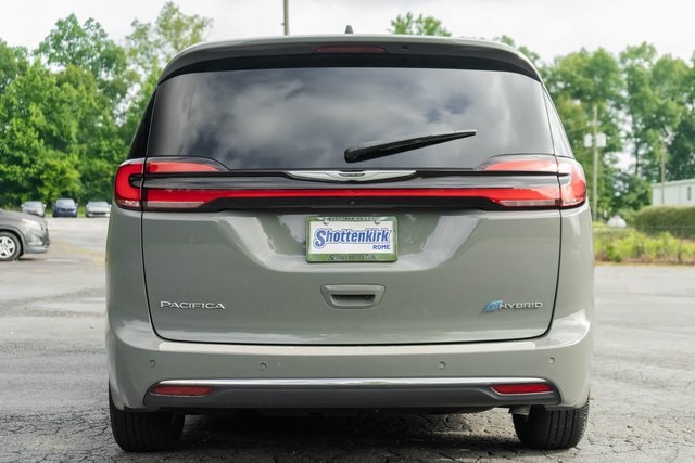2023 Chrysler Pacifica Hybrid Touring L photo 9