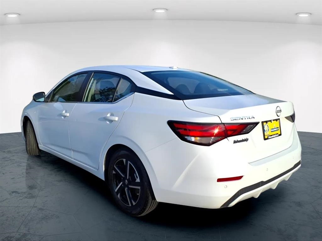 2024 Nissan Sentra SV photo 4