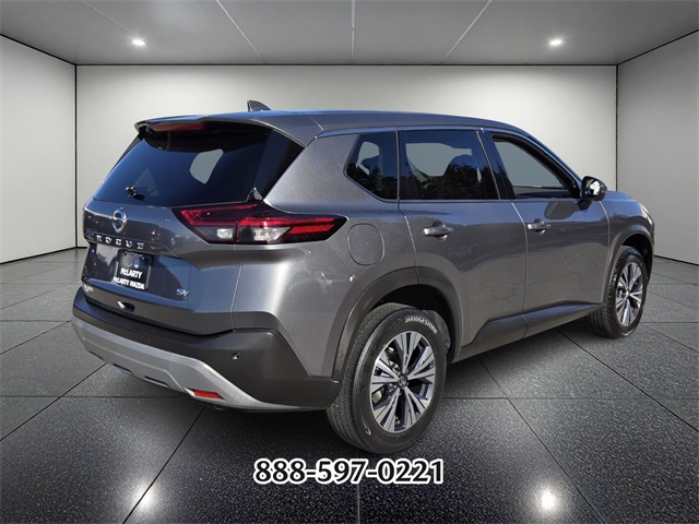 2021 Nissan Rogue SV photo 3