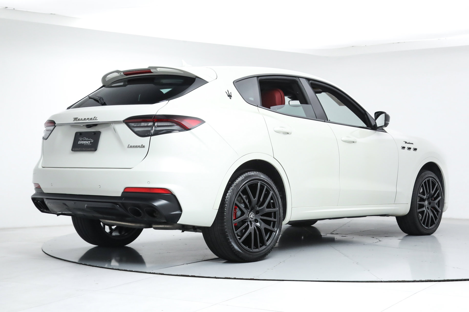 2022 Maserati Levante Modena photo 3