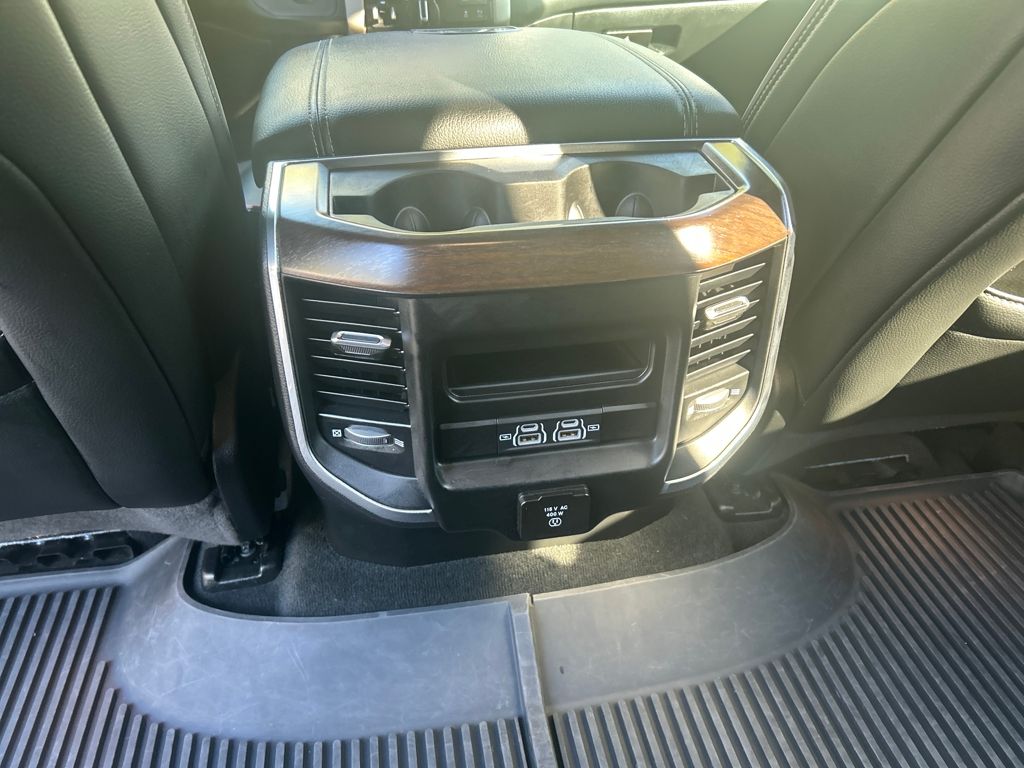 2022 Ram 1500 Laramie photo 19