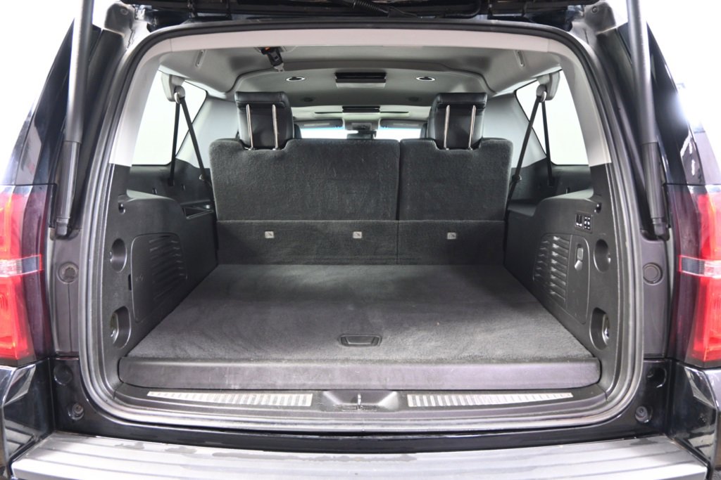 2019 Chevrolet Suburban Premier photo 16
