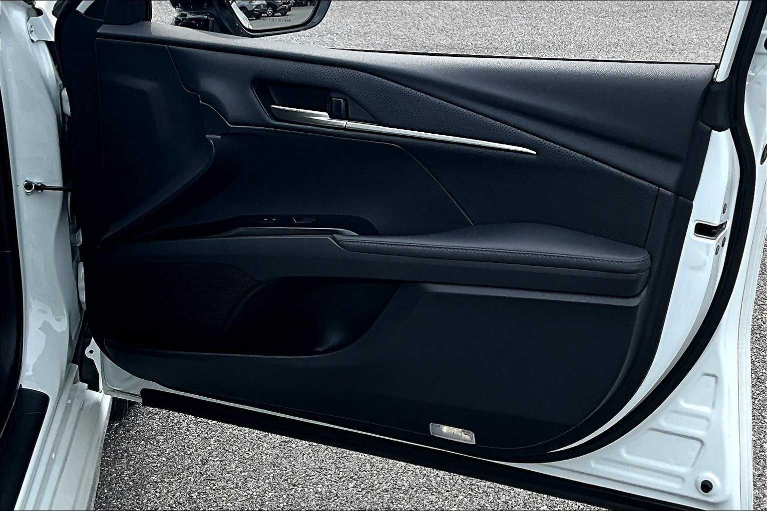 2025 Toyota Camry XSE photo 21