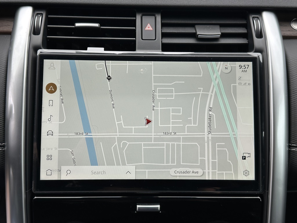 2025 Land Rover Discovery SE photo 17