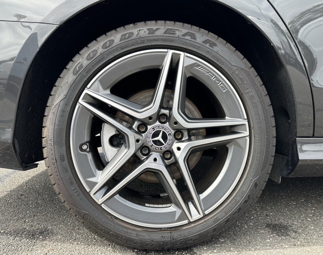 2022 Mercedes Benz E 350 4MATIC photo 9