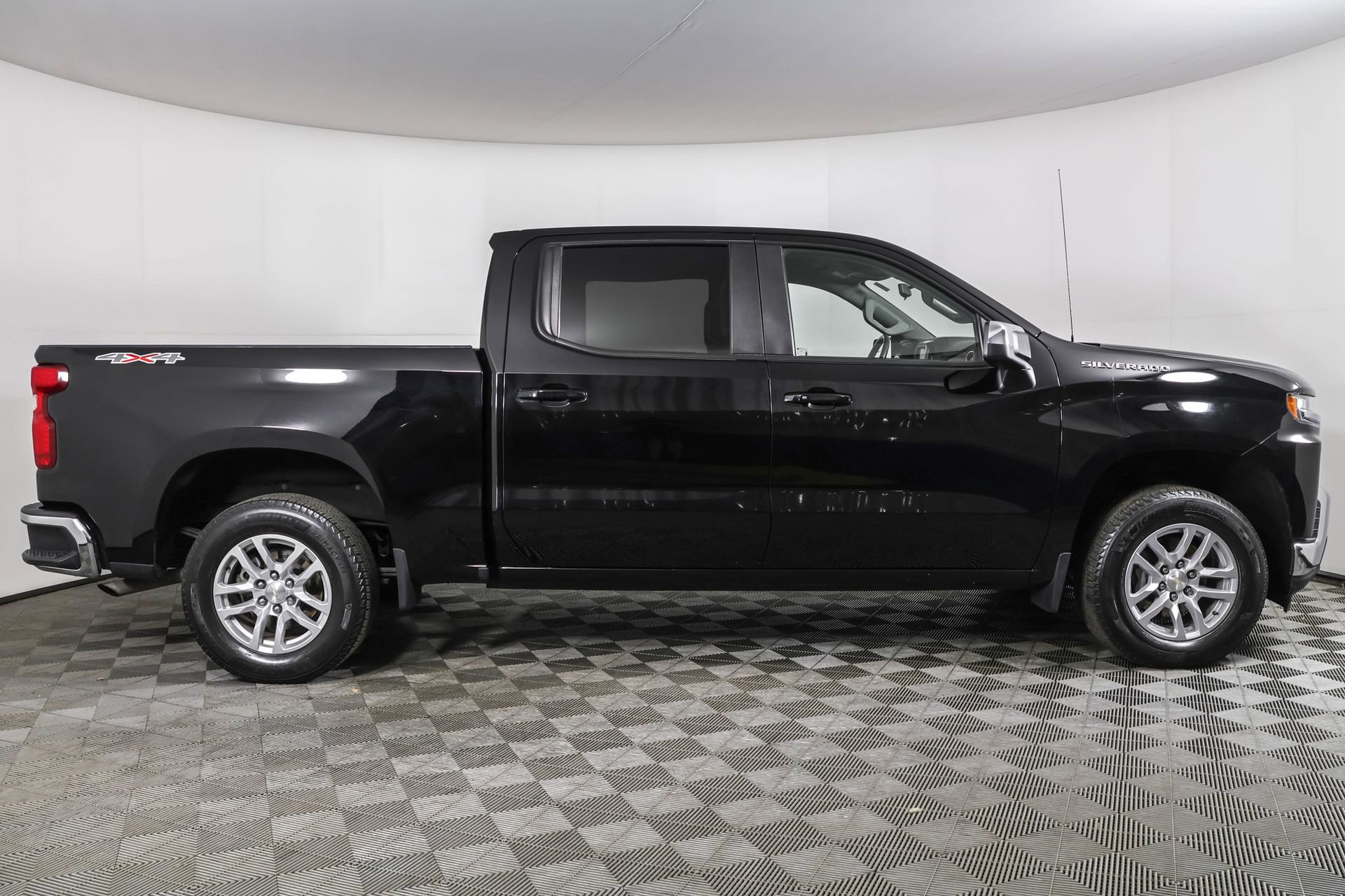 2021 Chevrolet Silverado 1500 LT photo 7