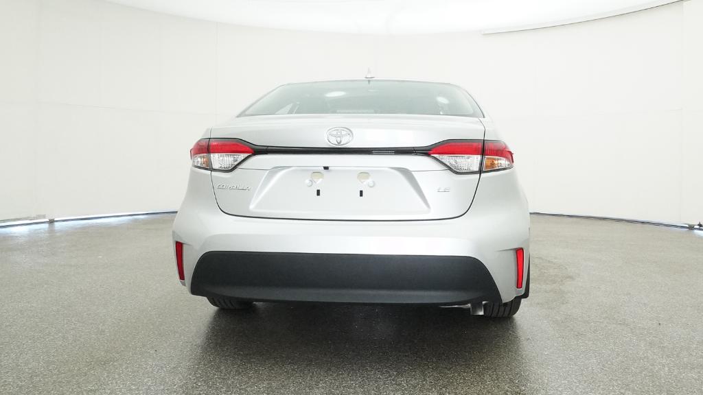 2025 Toyota Corolla LE photo 17