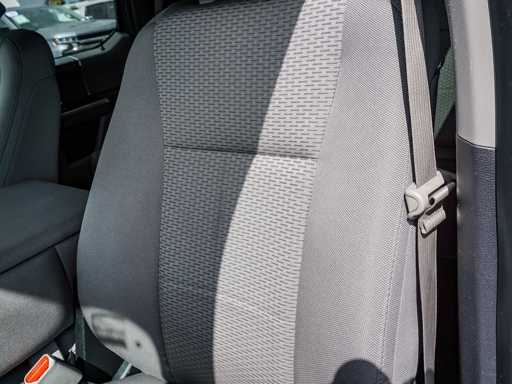 2016 Ford F-150 XLT photo 19