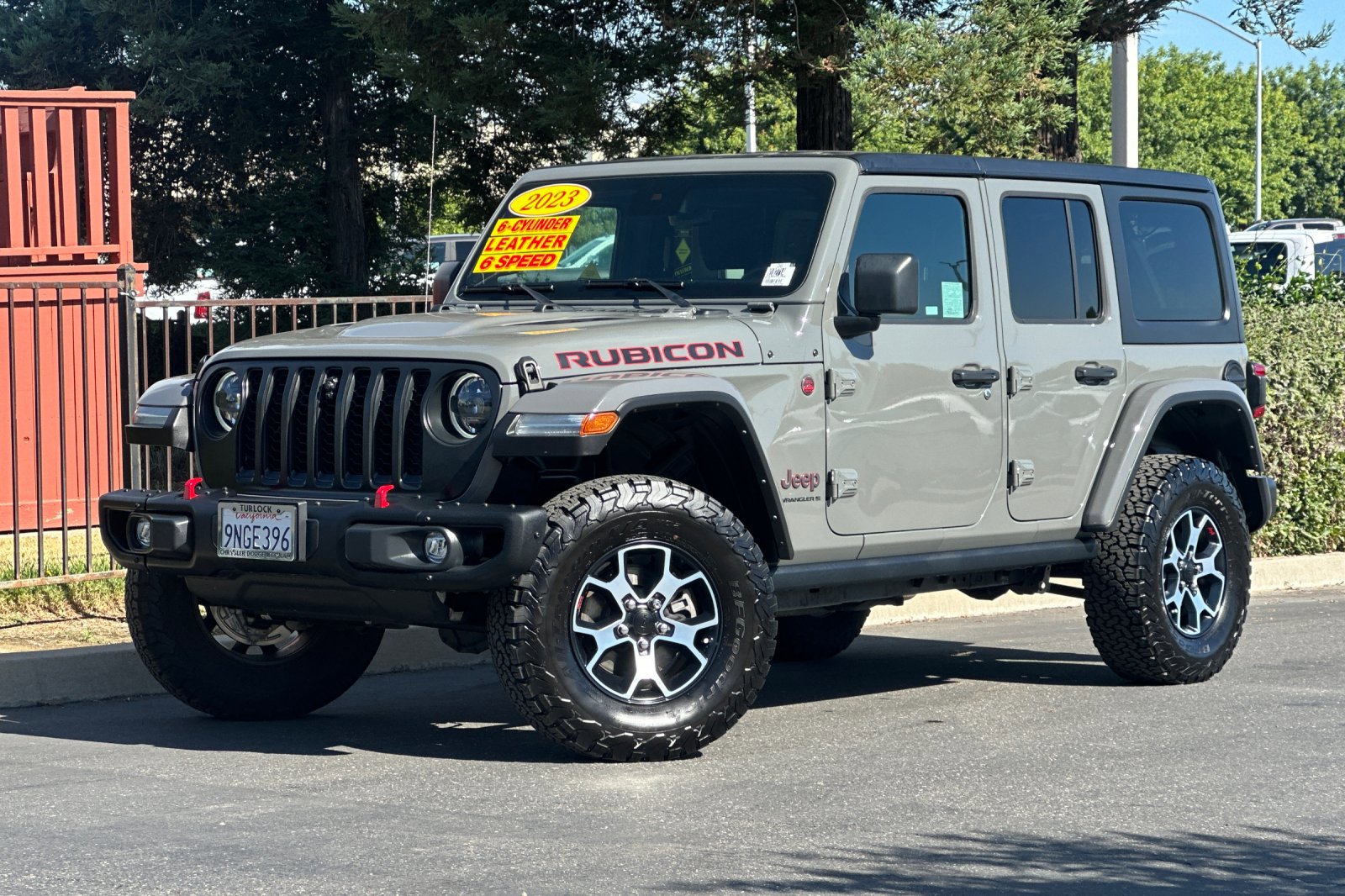 2023 Jeep Wrangler Rubicon photo 8
