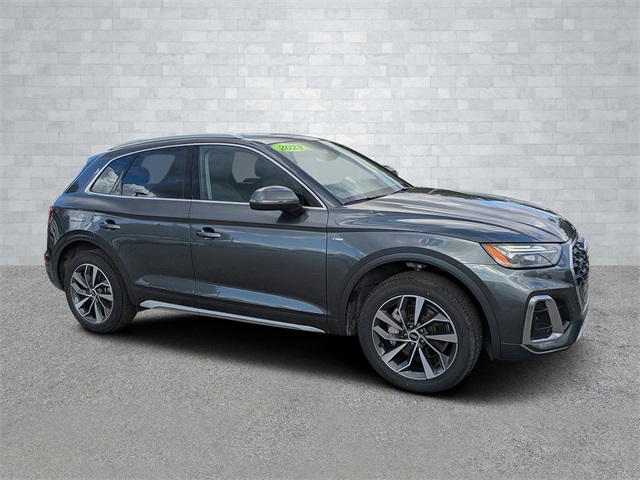 2023 Audi Q5 Premium Plus's photo