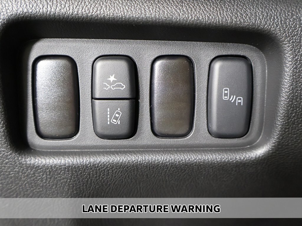 2025 Mitsubishi Outlander Sport SE photo 4