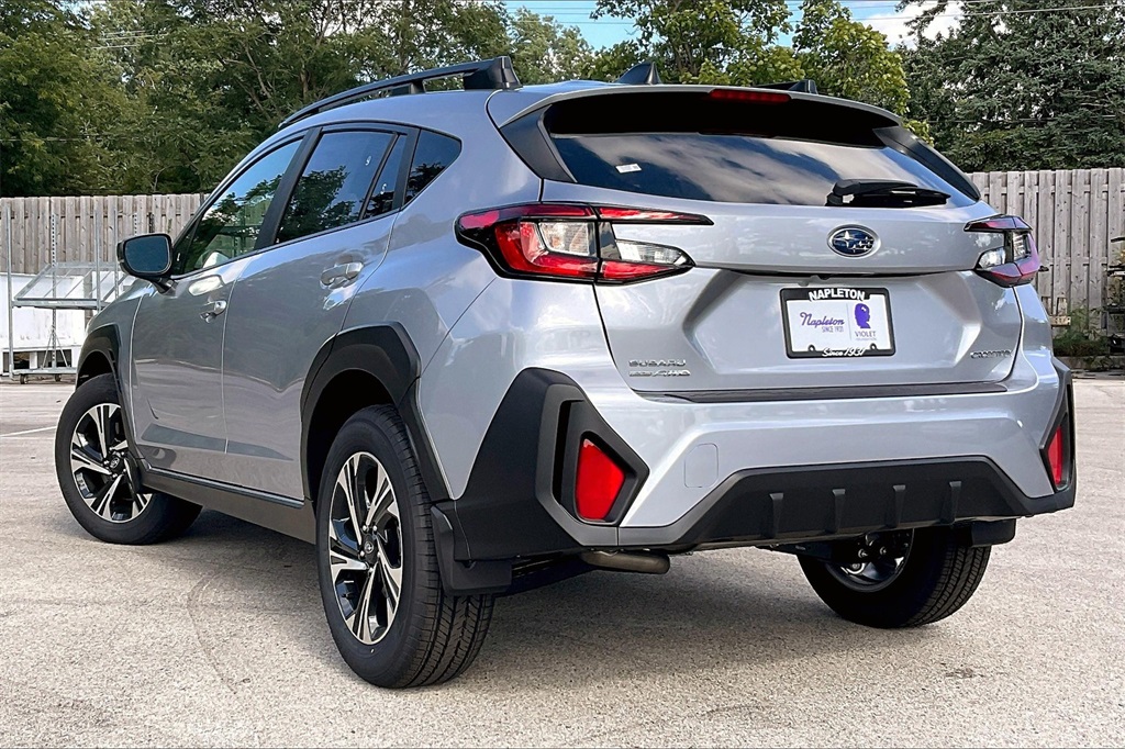 2025 Subaru Crosstrek Premium photo 2