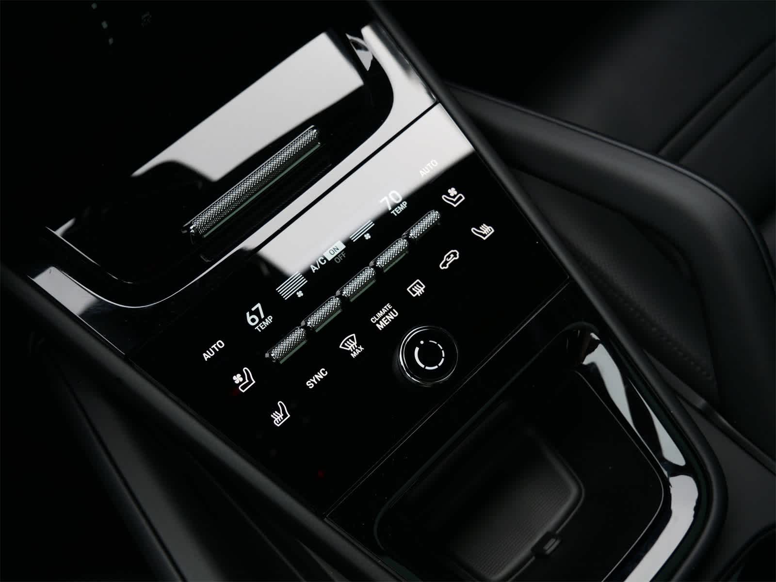 2026 Porsche Cayenne photo 14